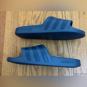 Adidas Slides Adilette Men’s 7/Women’s 8 Blue Unisex Aqua Sandals Footwear New
